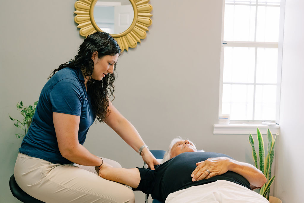 Chiropractic care for pinched nerve in Jacksonville, FL at Seven Bridges Chiropractic